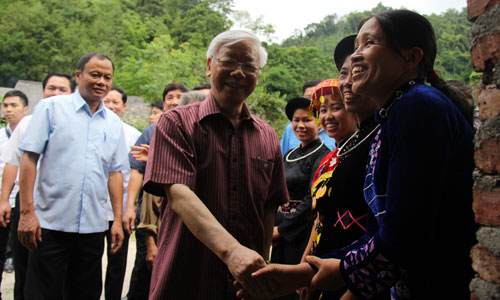 Tổng Bí thư Nguyễn Phú Trọng thăm và làm việc tại xã Sỹ Bình, huyện Bạch Thông - Ảnh minh hoạ 8