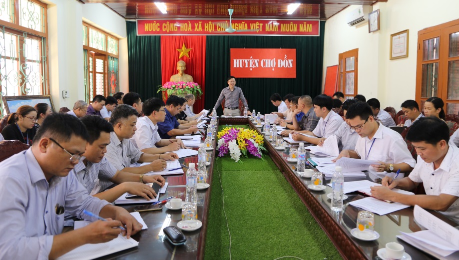 Phó Chủ tịch UBND tỉnh Đinh Quang Tuyên làm việc với huyện Chợ Đồn