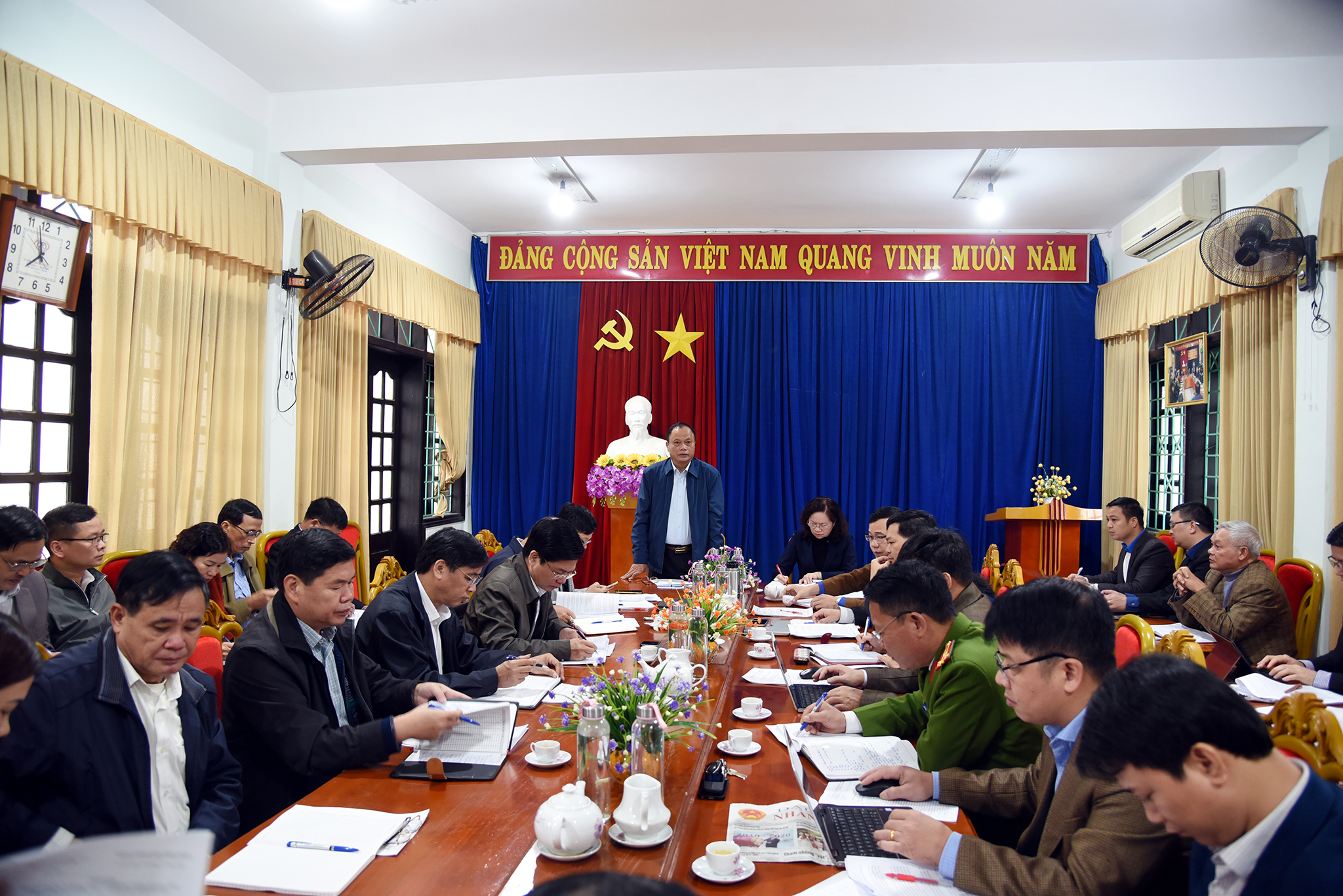 Bí thư Tỉnh ủy Nguyễn Văn Du làm việc với huyện Na Rì