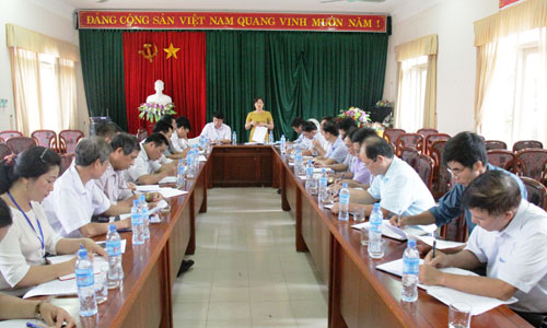 Phó Chủ tịch UBND tỉnh Đỗ Thị Minh Hoa làm việc với Sở Nông nghiệp và Phát triển nông thôn