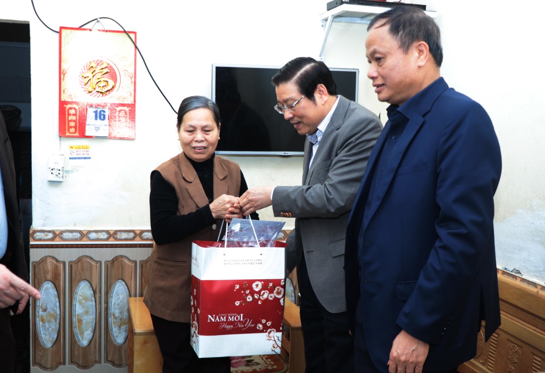 Trưởng Ban Nội chính Trung ương Phan Đình Trạc thăm, chúc Tết tại tỉnh Bắc Kạn - Ảnh minh hoạ 3