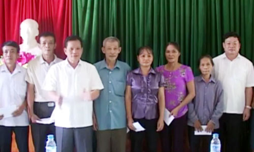Uỷ ban Các vấn đề xã hội của Quốc hội thăm, tặng quà gia đình chính sách, hộ nghèo tại xã Yên Đĩnh (Chợ Mới) - Ảnh minh hoạ 2