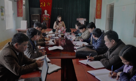 Đồng chí Đỗ Thị Minh Hoa kiểm tra tình hình kinh tế- xã hội huyện Na Rì, Chợ Mới