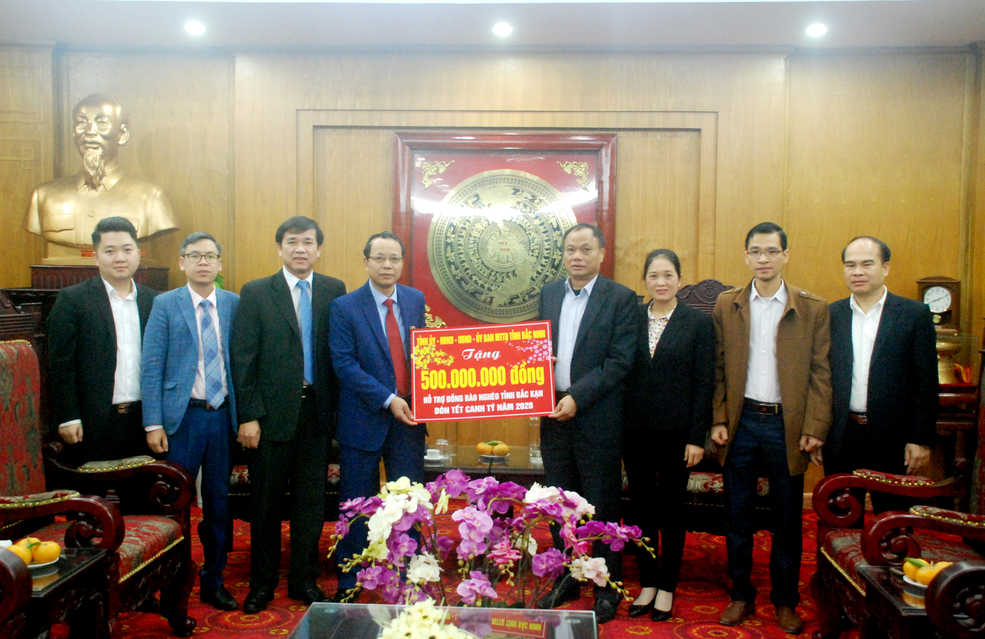 Tỉnh Bắc Ninh tặng 500 triệu đồng cho các hộ nghèo tỉnh Bắc Kạn đón Tết - Ảnh minh hoạ 2