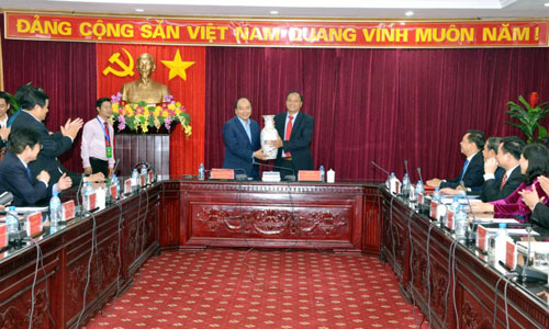 Thủ tướng Chính phủ Nguyễn Xuân Phúc làm việc với lãnh đạo chủ chốt của tỉnh Bắc Kạn - Ảnh minh hoạ 2